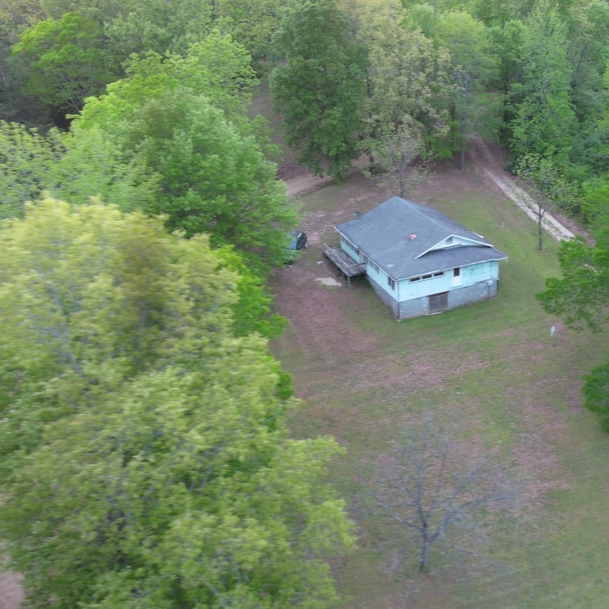 180 Walleye Lane riverfront photo in Doniphan Missouri